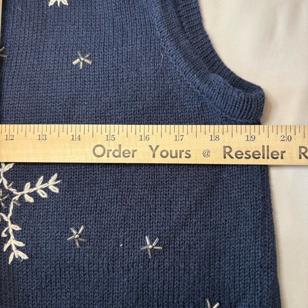Vintage Navy Blue Penguin Embroidered Sweater Vest Size Large - Picture 4 of 11
